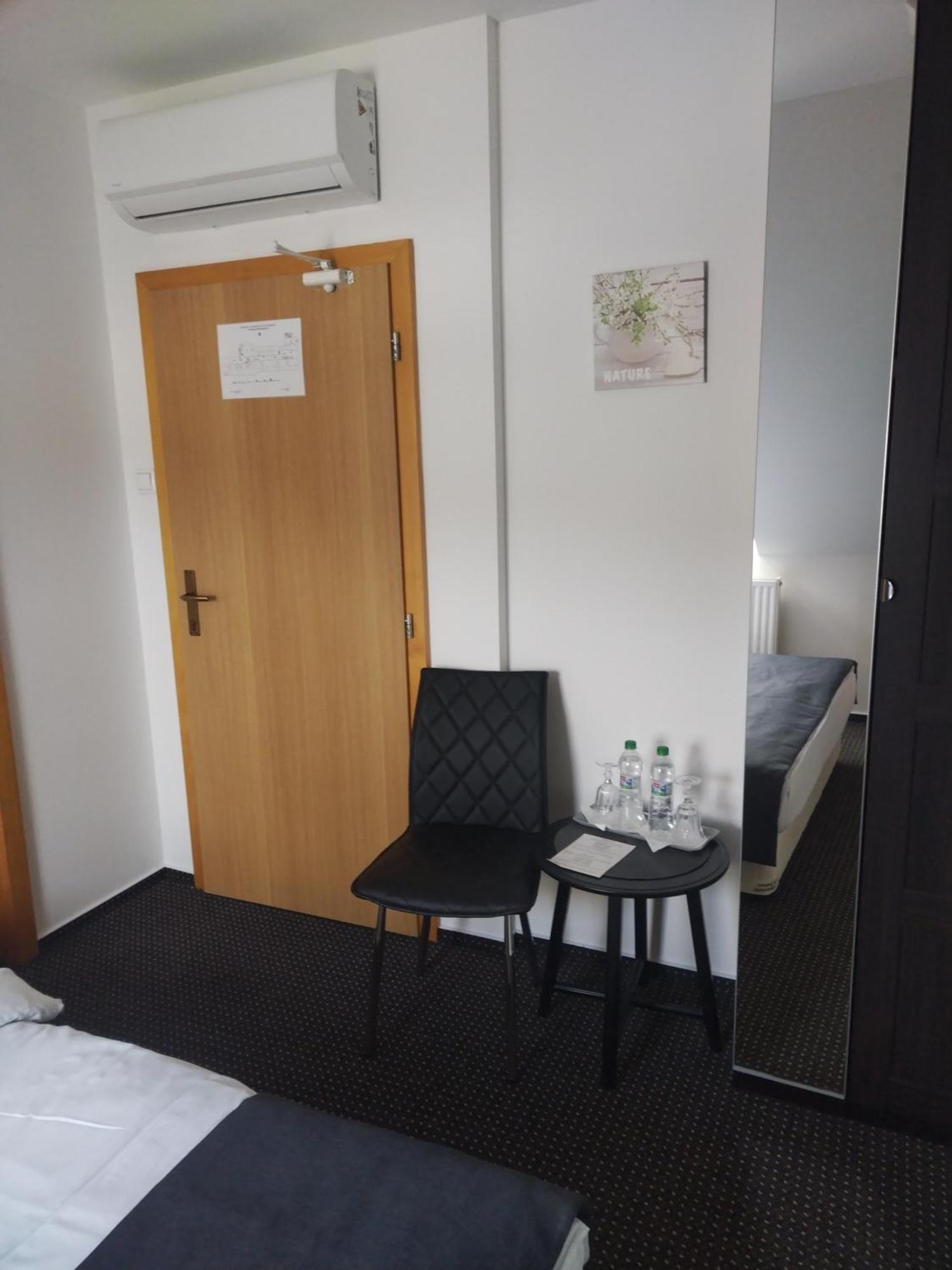 Penzion Zlaty Orol Helcmanovce Exterior foto